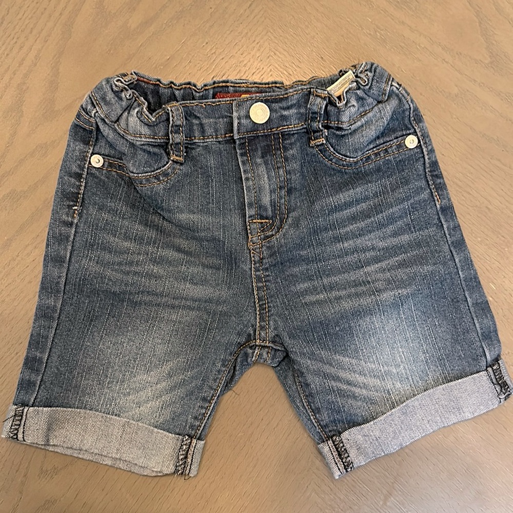 7 for all mankind cuffed jeans shorts 3T